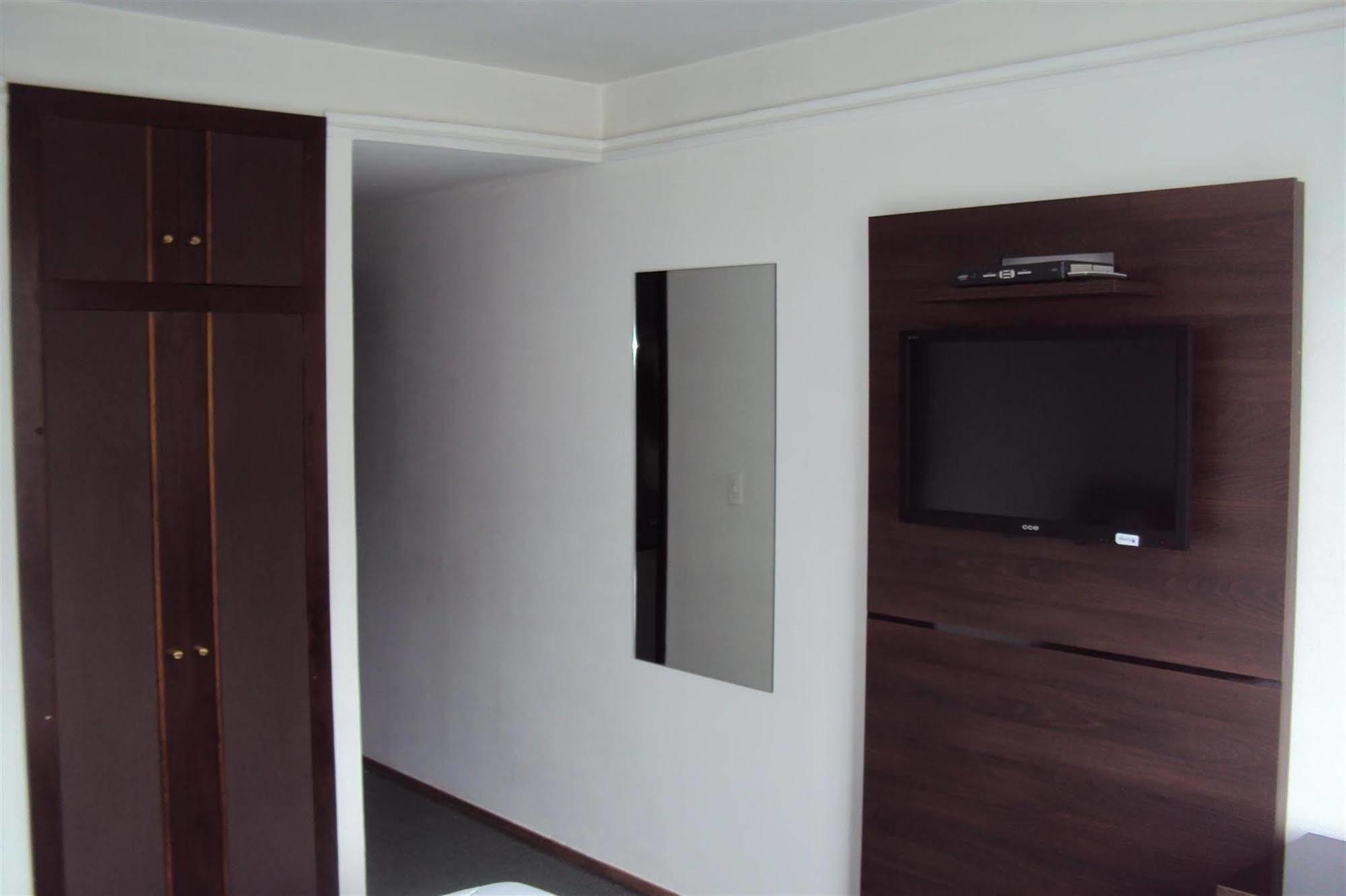 Hotel Itamaraty Curitiba Esterno foto
